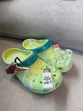 Crocs x Margaritaville Jimmy Buffett Limited Edition Classic Clog (Original)